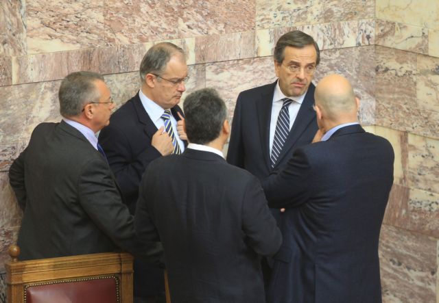 ΝΔ: «Ταπεινώνετε τους βουλευτές με τους επιπλέον ελέγχους»