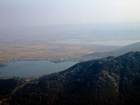 Κρασί στην όχθη