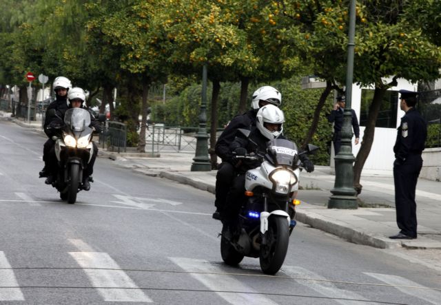 Άγρια καταδίωξη αστυνομικών της ΔΙΑΣ και φρουρών σημαντικού πολιτικού | tovima.gr