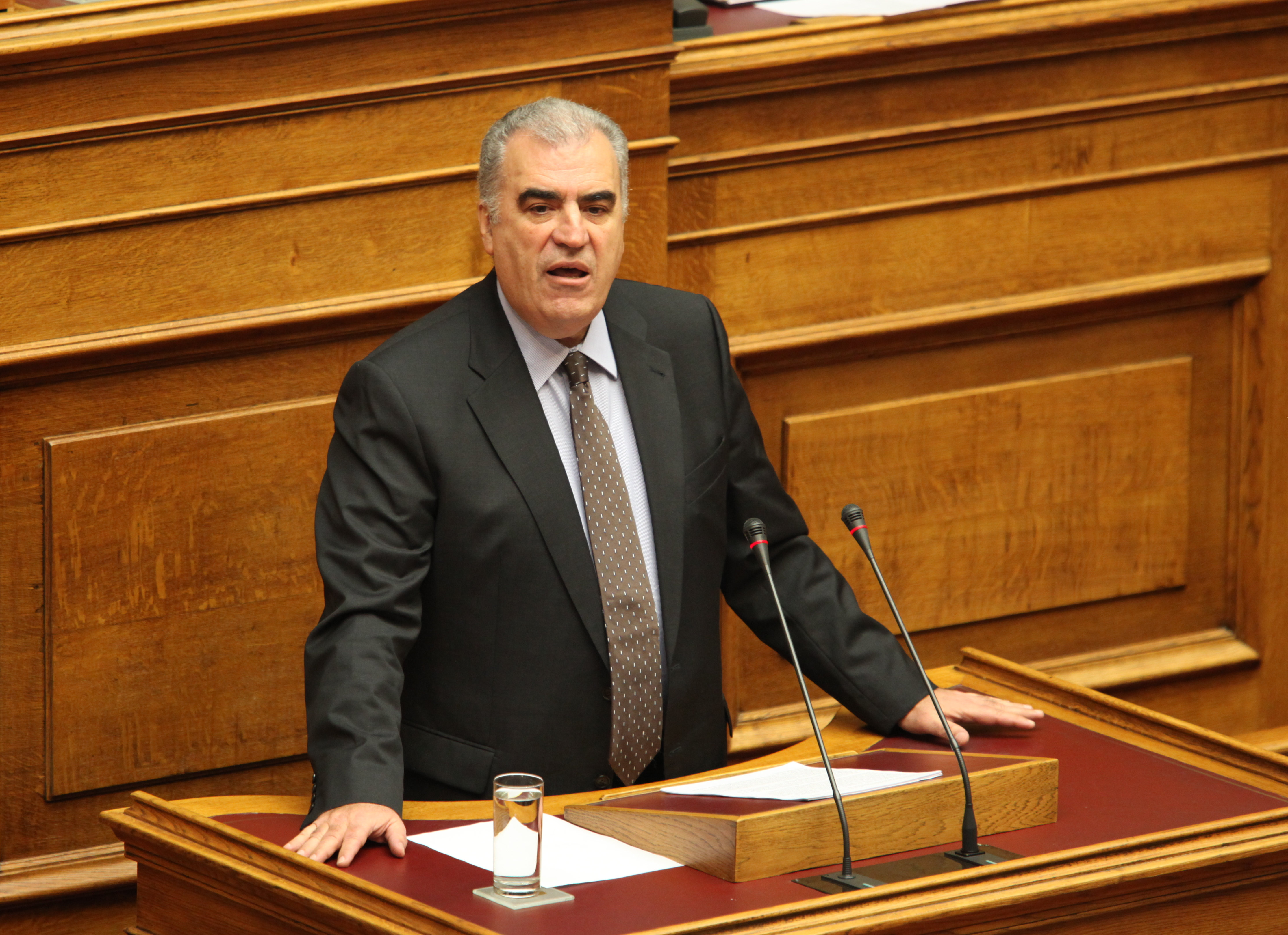 Δημήτρης Ρέππας: Δεν υπάρχει θέμα απολύσεων στο Δημόσιο