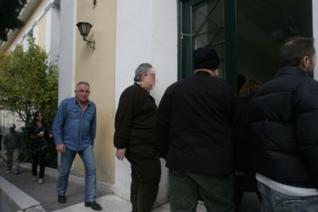 Βγαίνει ο Κ. Γιαννίκος του Alter από τον Κορυδαλλό το απόγευμα της Δευτέρας