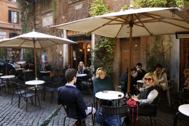 Απειλείται με λουκέτο το Antico Caffe della Pace