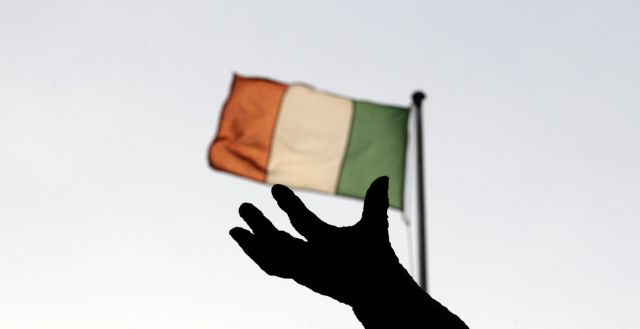 Ιρλανδία: H τρόικα έρχεται με άγριες διαθέσεις