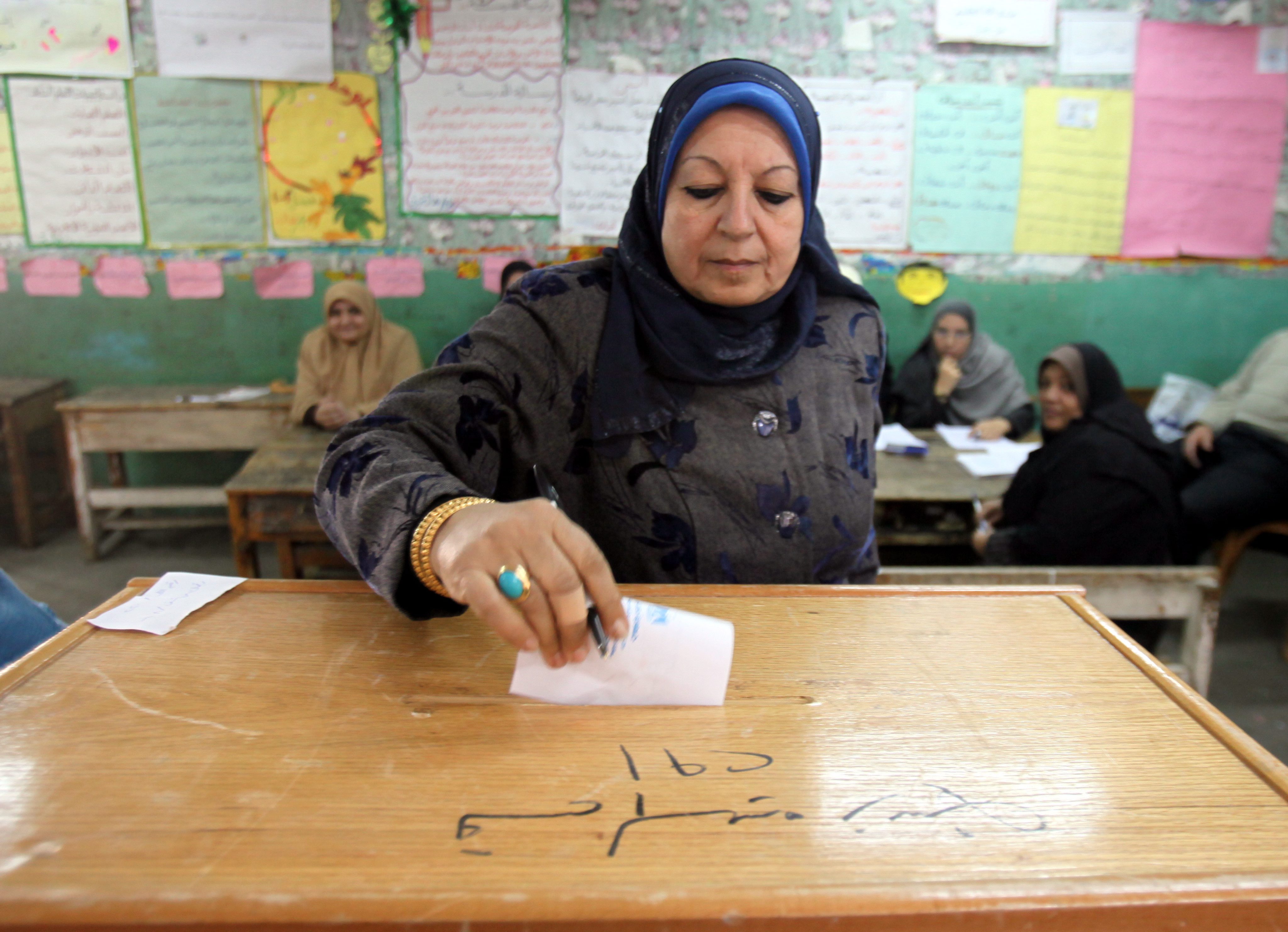 Αίγυπτος: στις κάλπες ξανά για τον β΄ γύρο των εκλογών