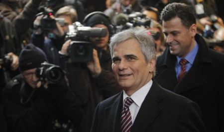 Φάιμαν: Να γλιτώσουμε την Ελλάδα και την Ευρώπη από το Grexit