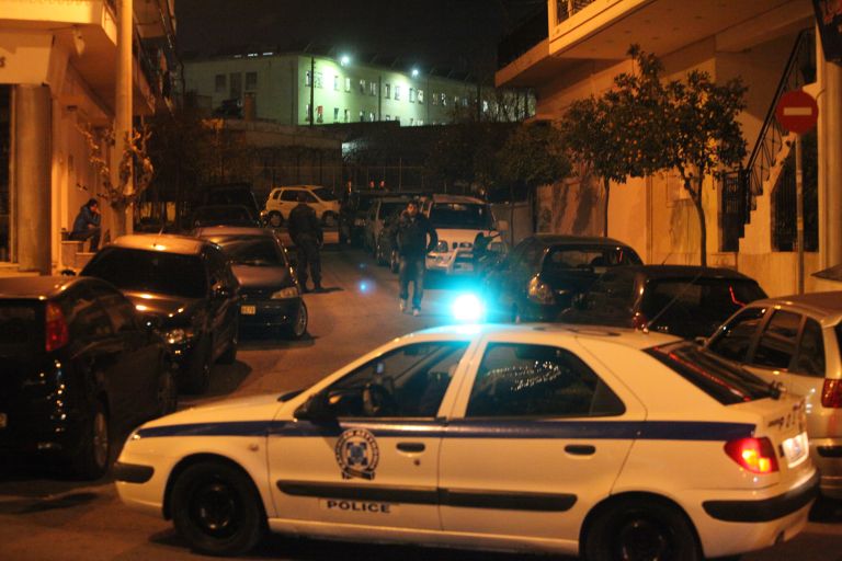 Δύο τραυματίες αστυνομικοί στην Καλαμάτα σε συμπλοκή με ληστές | tovima.gr