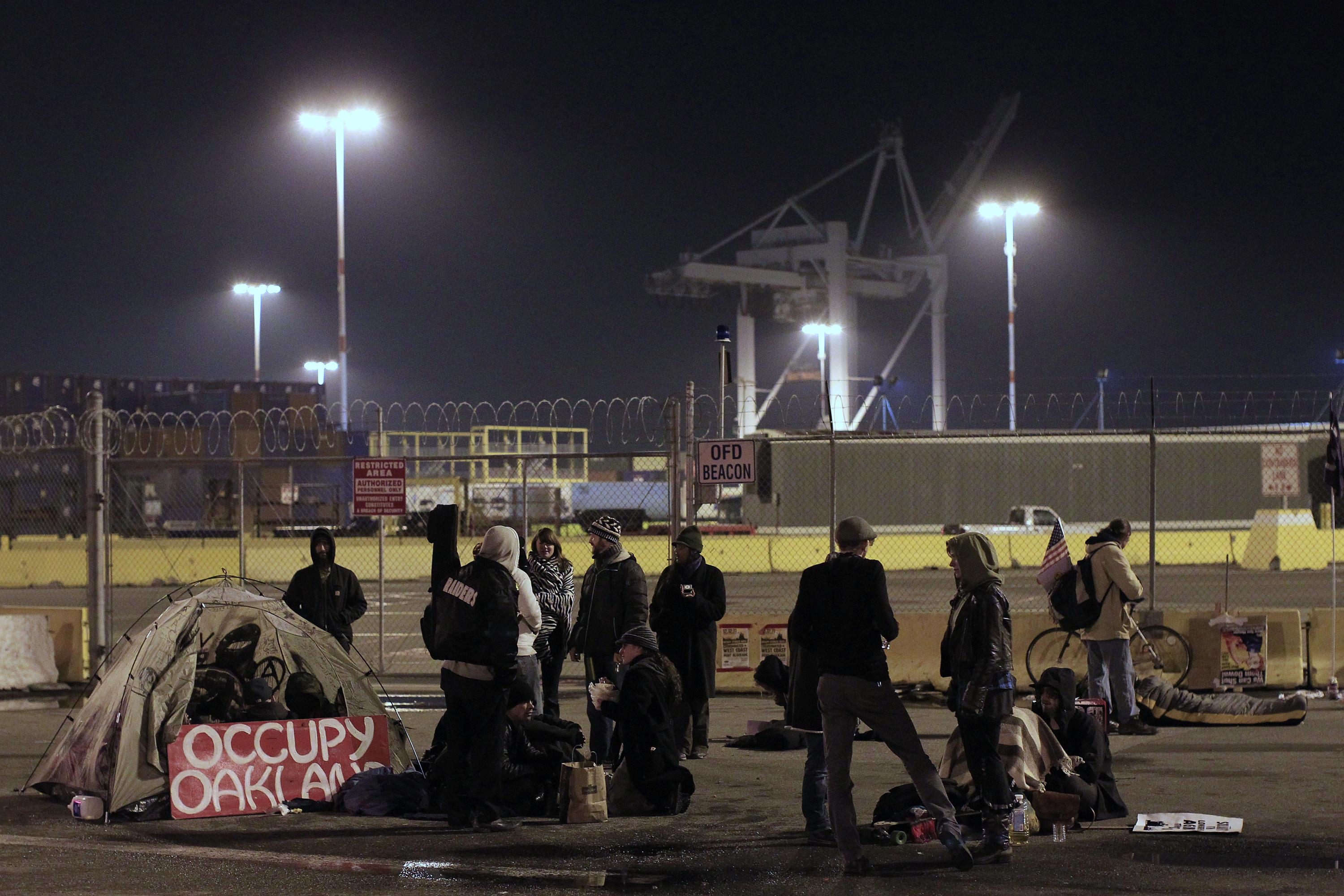 Διαδηλωτές του «Occupy Wall Street» απέκλεισαν λιμάνια των δυτικών ΗΠΑ