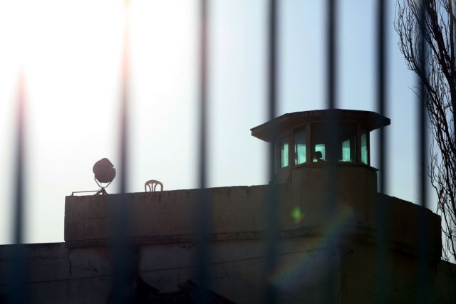 Εφοδο στα κελιά τους καταγγέλουν οι κατηγορούμενοι για τους «Πυρήνες»