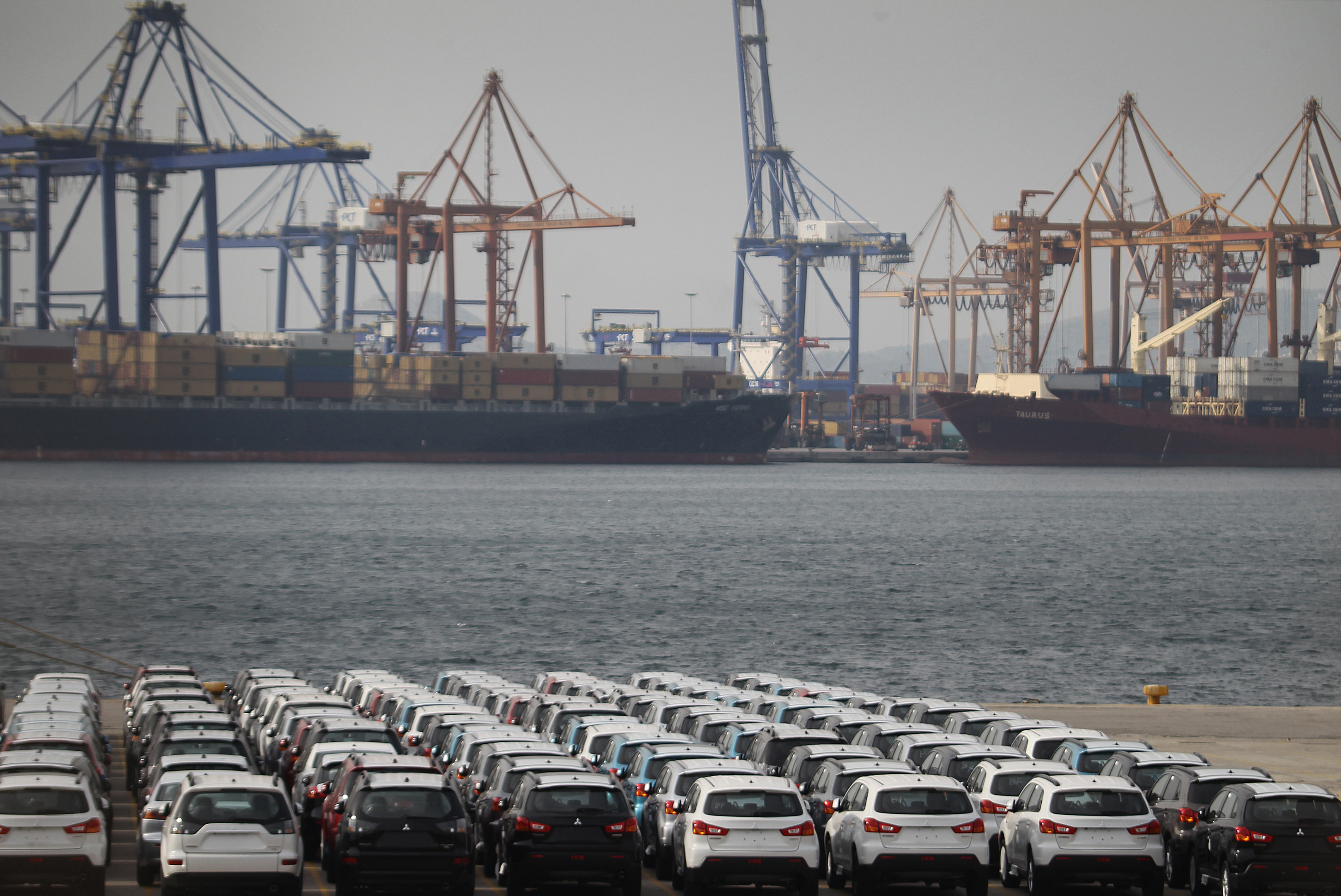 Εως την Παρασκευή οι αιτήσεις για τις 149 θέσεις τελωνειακών