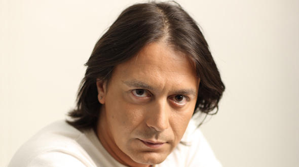 Ο Γιάννης Κότσιρας «Αυτοπροσώπως» στον Νίκο Θρασυβούλου