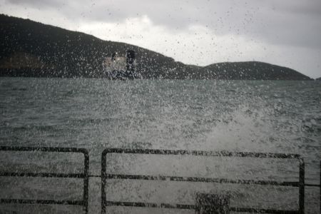 Σε ασφαλές σημείο ρυμουλκείται το «Μελίνα ΙΙ»