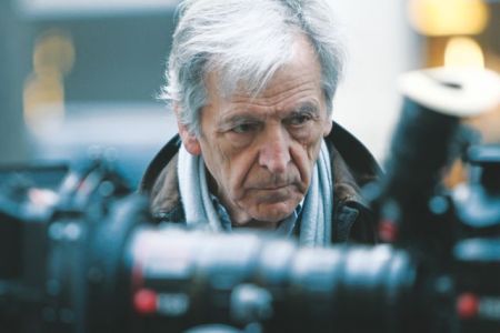 Γαβράς προς Ολάντ : «Στήριξε τον ελληνικό κινηματογράφο!»