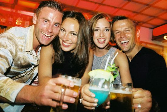Το αλκοόλ «γεννά» τα χημικά της ευχαρίστησης