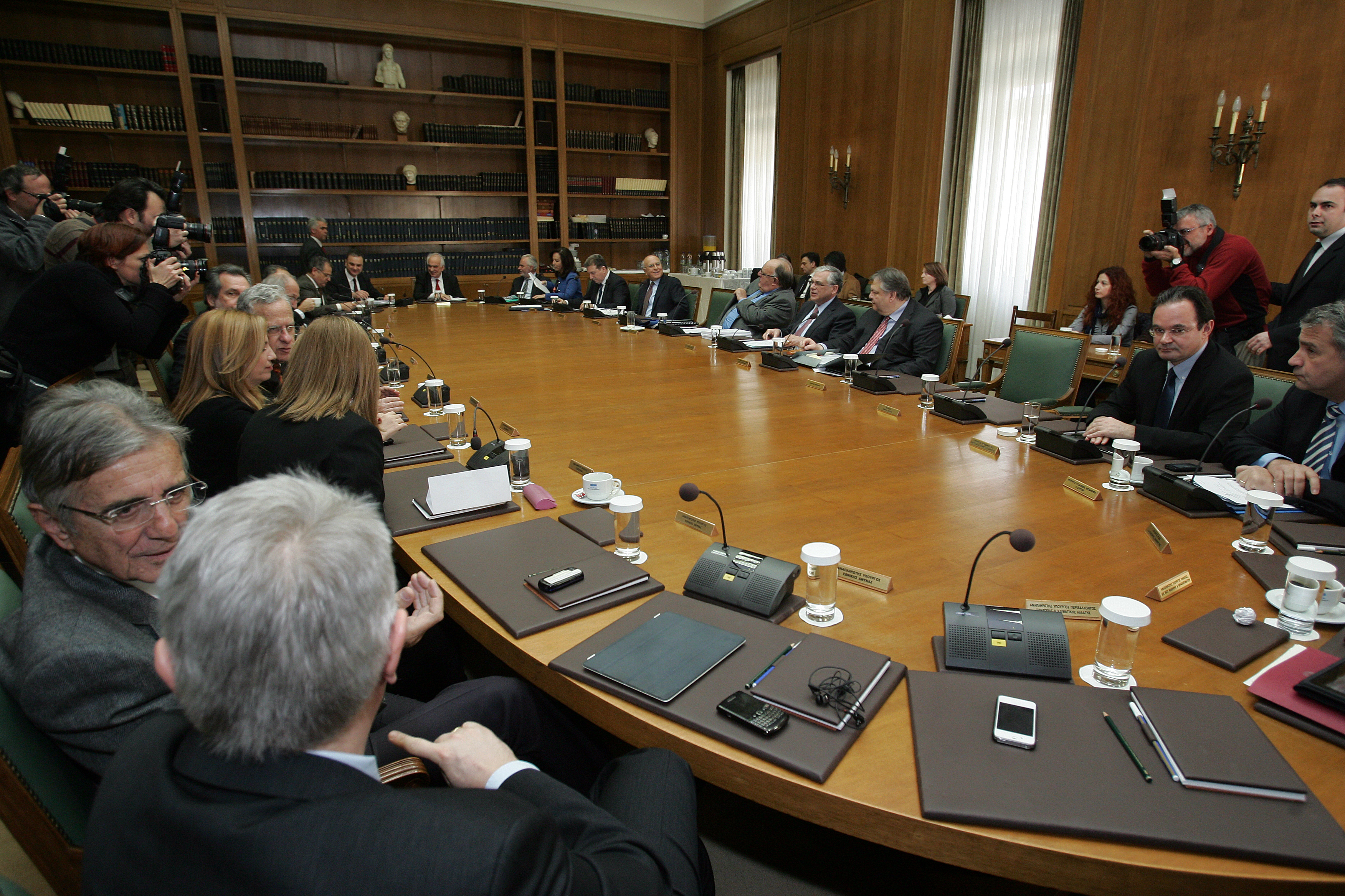 Το Υπουργικό Συμβούλιο ενεργοποίησε τα CACs