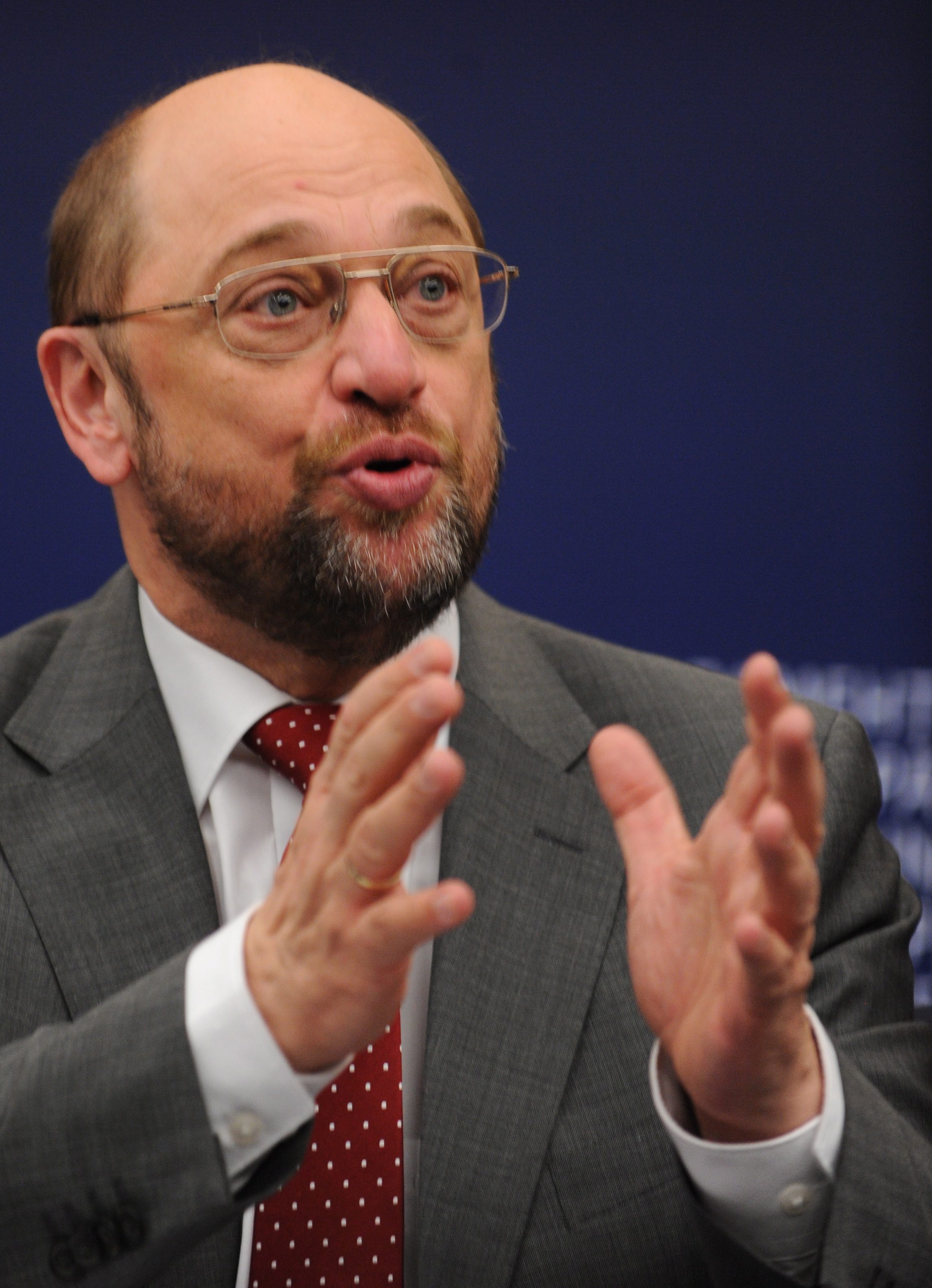 Μάρτιν Σουλτς: «Σεβαστείτε την εθνική κυριαρχία της Ελλάδας»