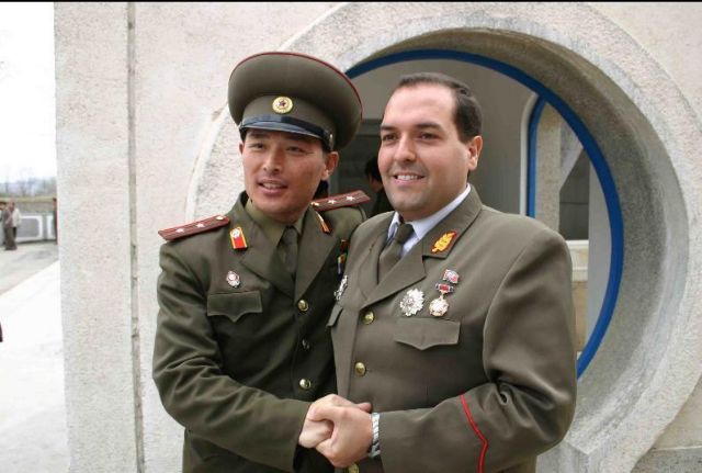 Βόρεια Κορέα: Ισπανός «σύντροφος», πιστός υπηρέτης του καθεστώτος