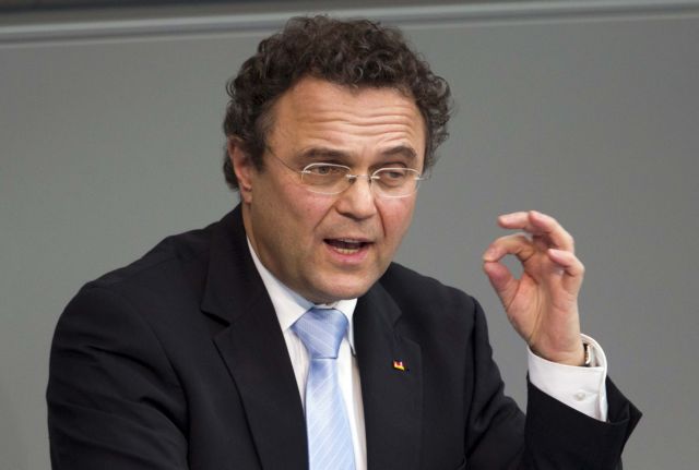 Την Ελλάδα εκτός ευρώ θέλει ο γερμανός υπουργός Εσωτερικών