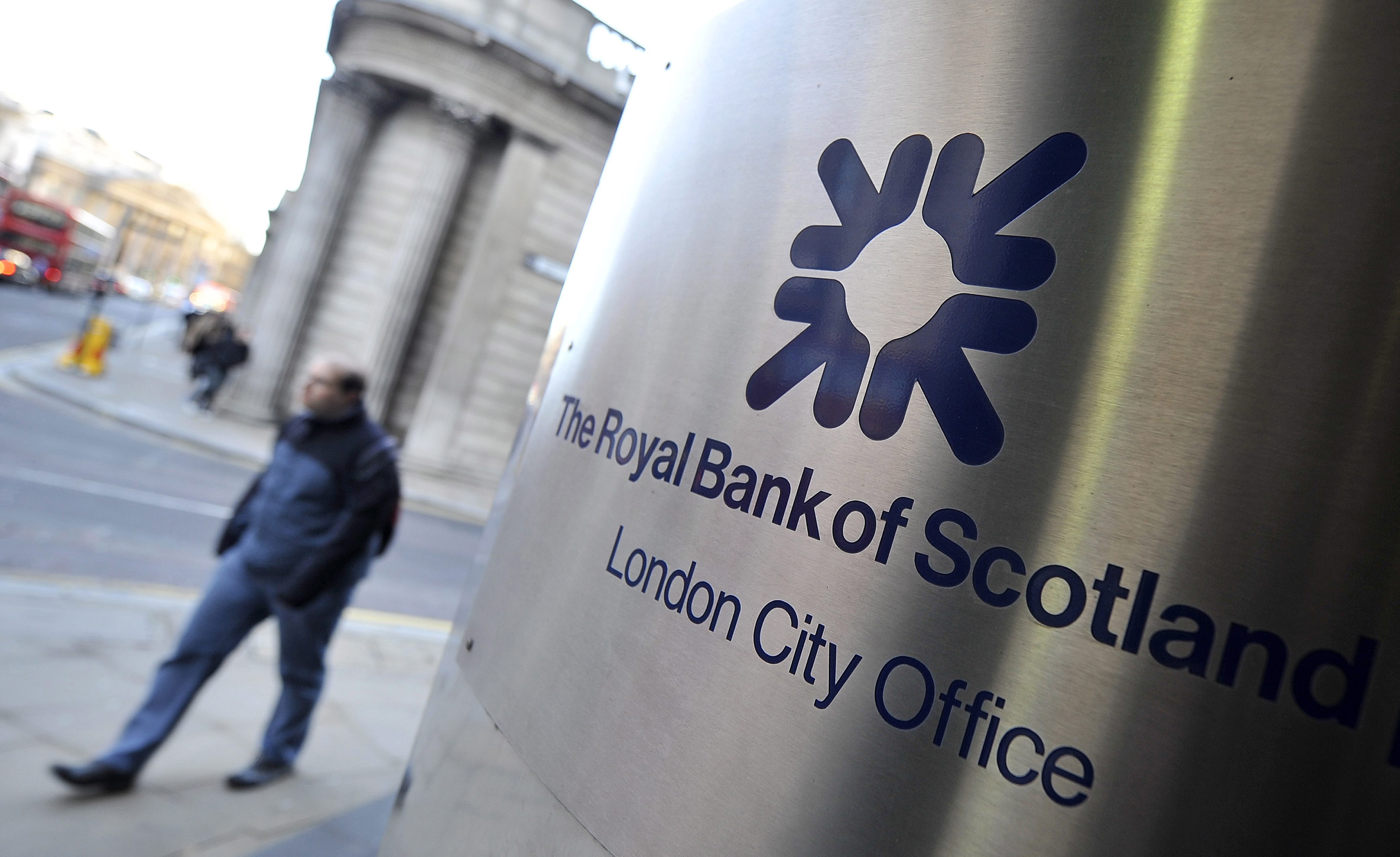 Βρετανία: Ο διευθύνων σύμβουλος της RBS αρνήθηκε μπόνους 1 εκατ. λιρών
