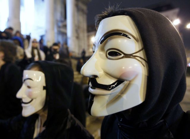 Anonymous: «Έριξαν» κυβερνητική ιστοσελίδα για τους νεκρούς στο Μάτι