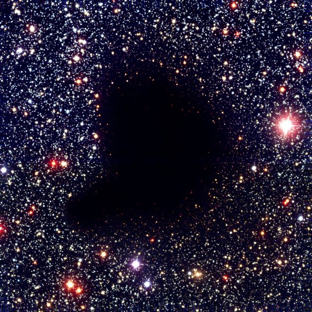 Μια τρύπα στο αστρικό «ύφασμα»