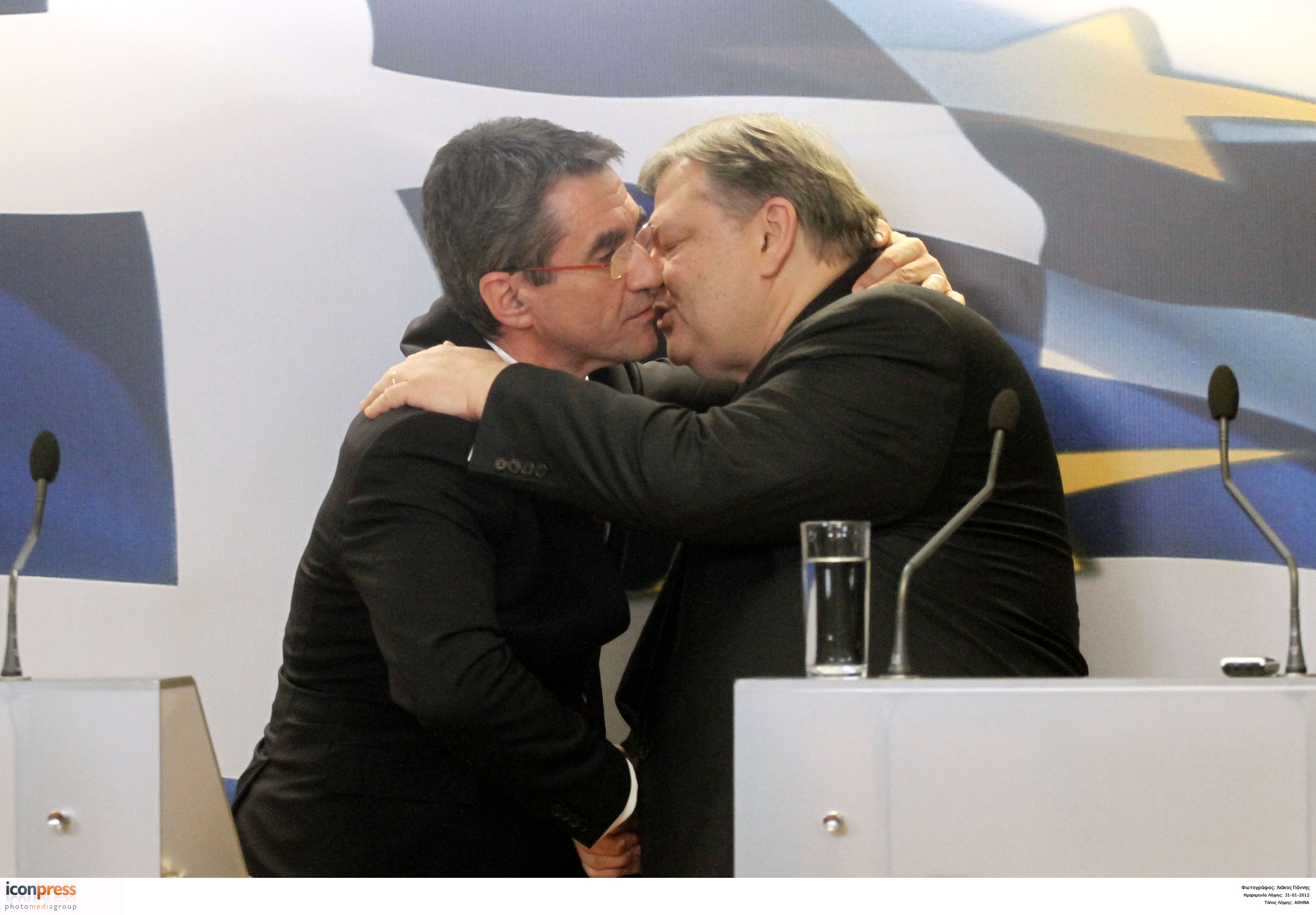 Ξέσπασε πόλεμος ανάμεσα σε Βενιζέλο και Λοβέρδο