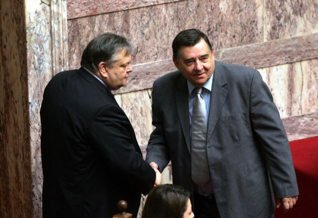 Ολοκληρώθηκε η συνάντηση Βενιζέλου – Καρατζαφέρη