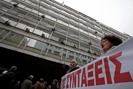 Γ. Βρούτσης: Δε θα επιβαρυνθούν φορολογικά οι έχοντες δύο συντάξεις