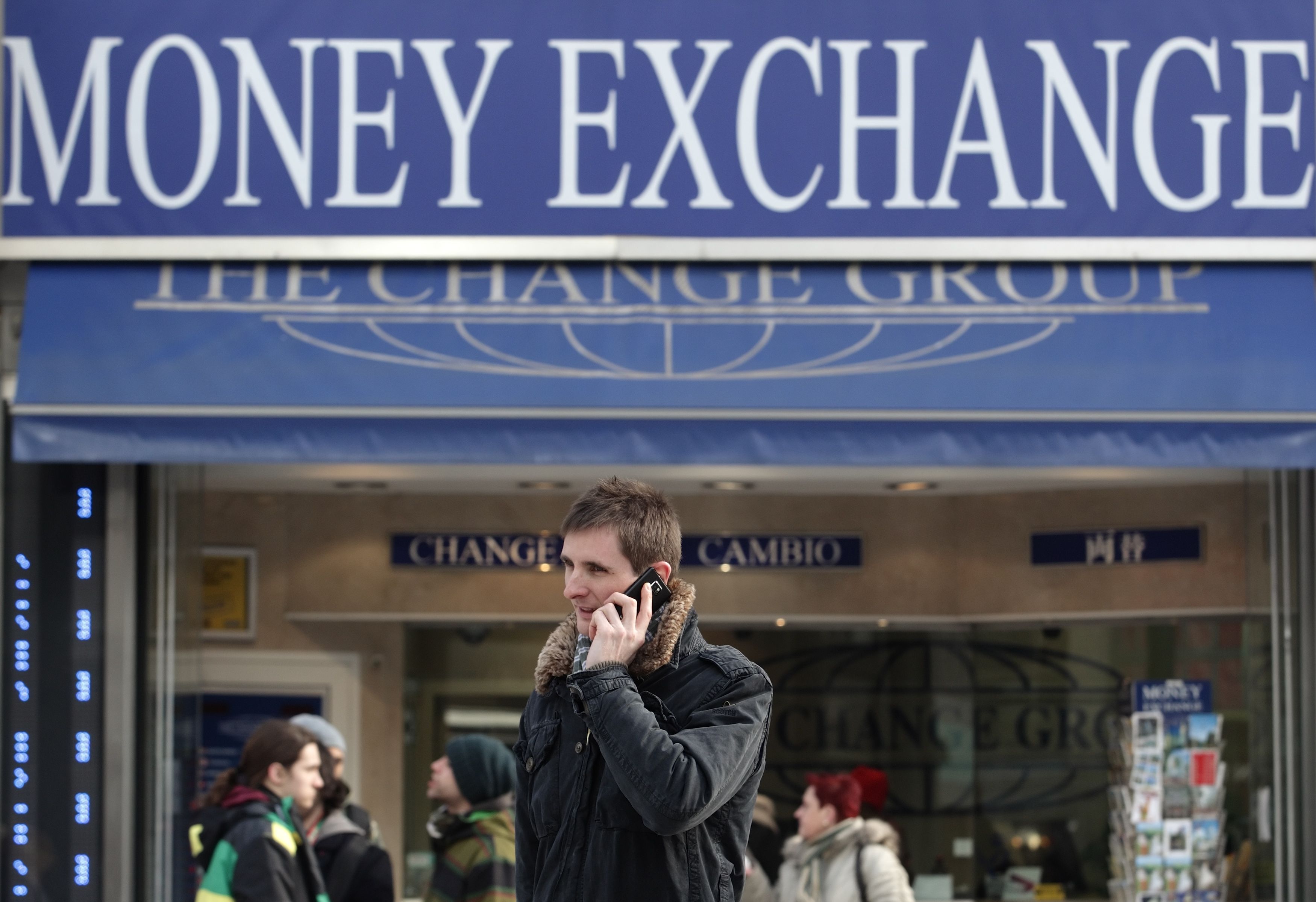 Μίχαελ Μπουλ: «Καλή λύση για την Ελλάδα η επιστροφή στη δραχμή»