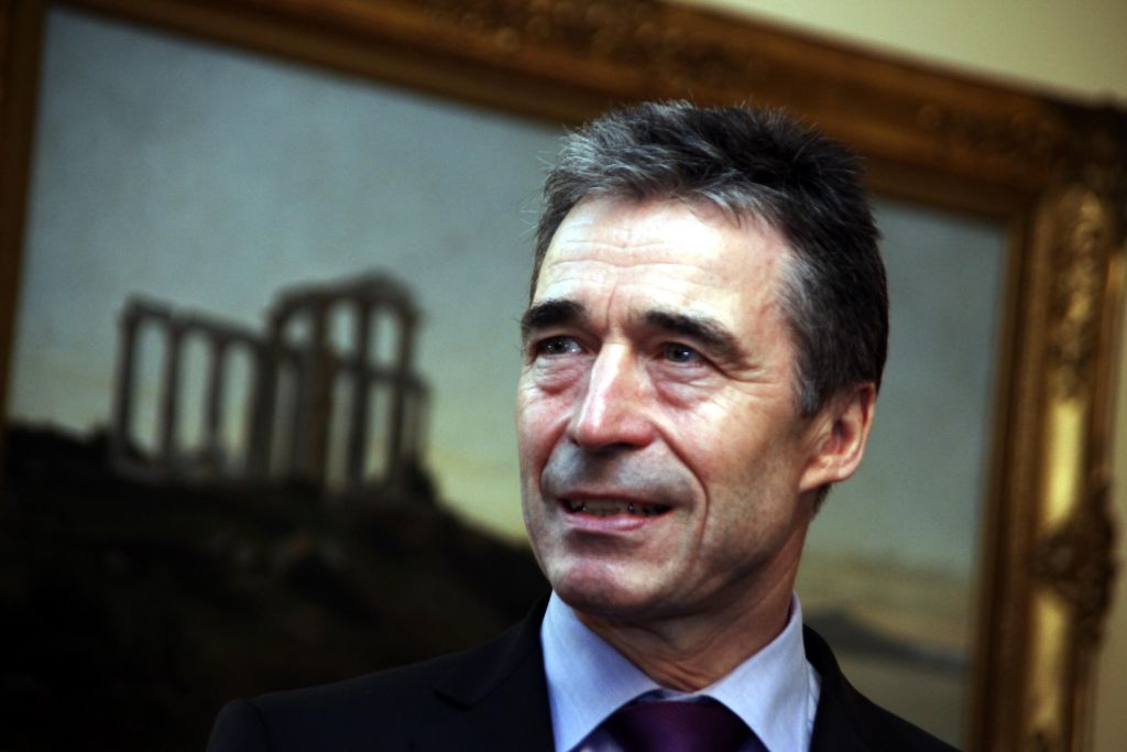 Ράσμουσεν: Οι χώρες της ΕΕ να επενδύσουν στην ασφάλεια και την άμυνα