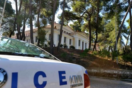 Εξαρθρώθηκε σπείρα που «χτυπούσε» σπίτια σε διάφορες περιοχές