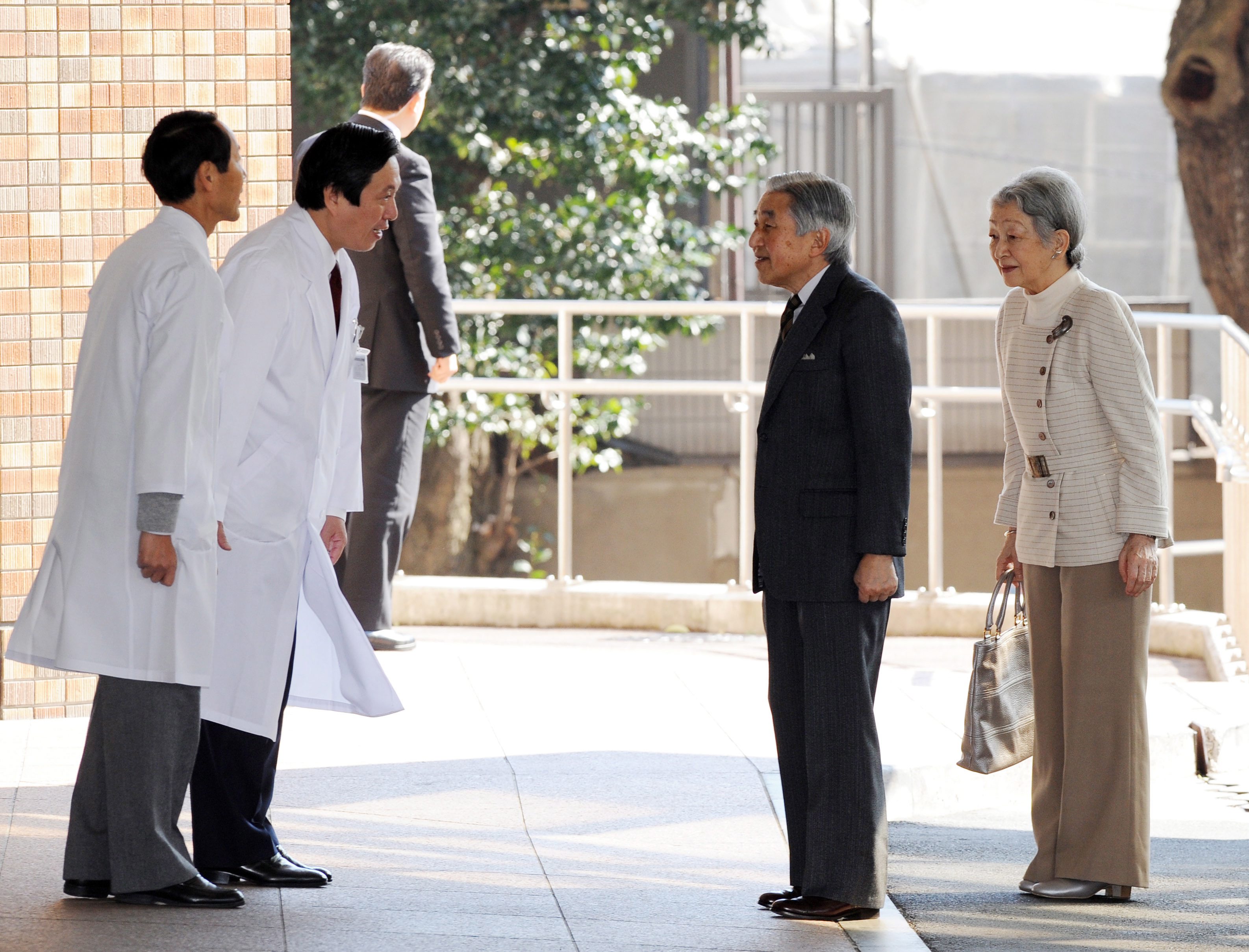 Ιαπωνία: Ο αυτοκράτορας εισήχθη στο νοσοκομείο για επέμβαση καρδιάς