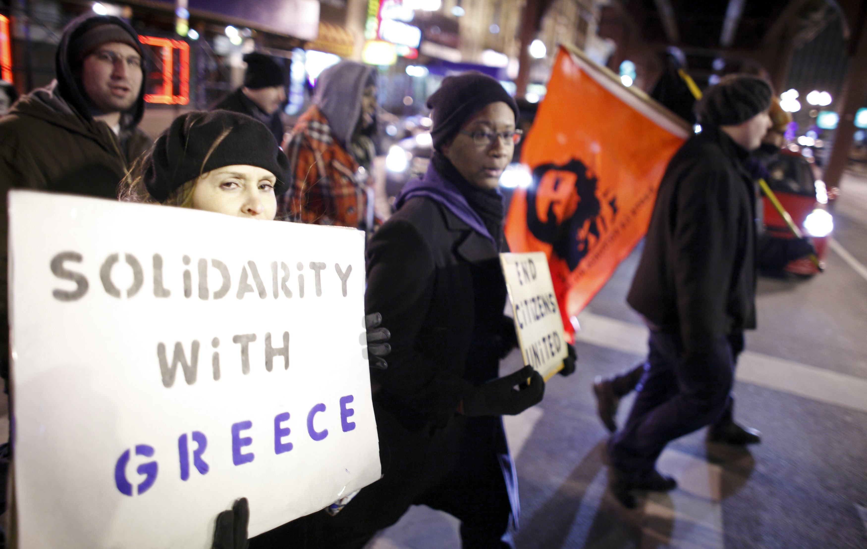 Μανχάταν: Ενθουσιώδης συγκέντρωση αλληλεγγύης προς την Ελλάδα