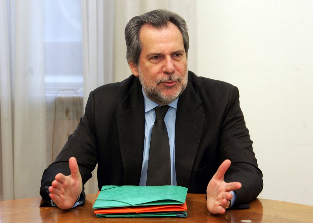 Παραίτηση Παπουτσή από υπουργός Προστασίας του Πολίτη