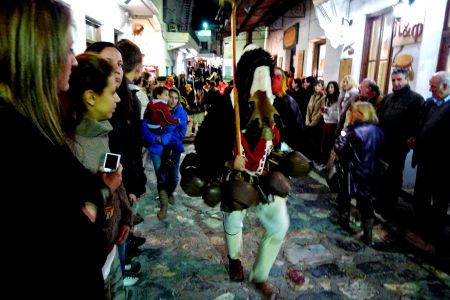 Κορέλες, Φράγκοι και καλή ζωή στη Σκύρο