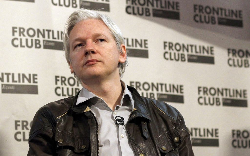 Wikileaks:Πανηγυρισμοί για την «άφεση» στην Μάνινγκ – το βλέμμα στον Άσανζ