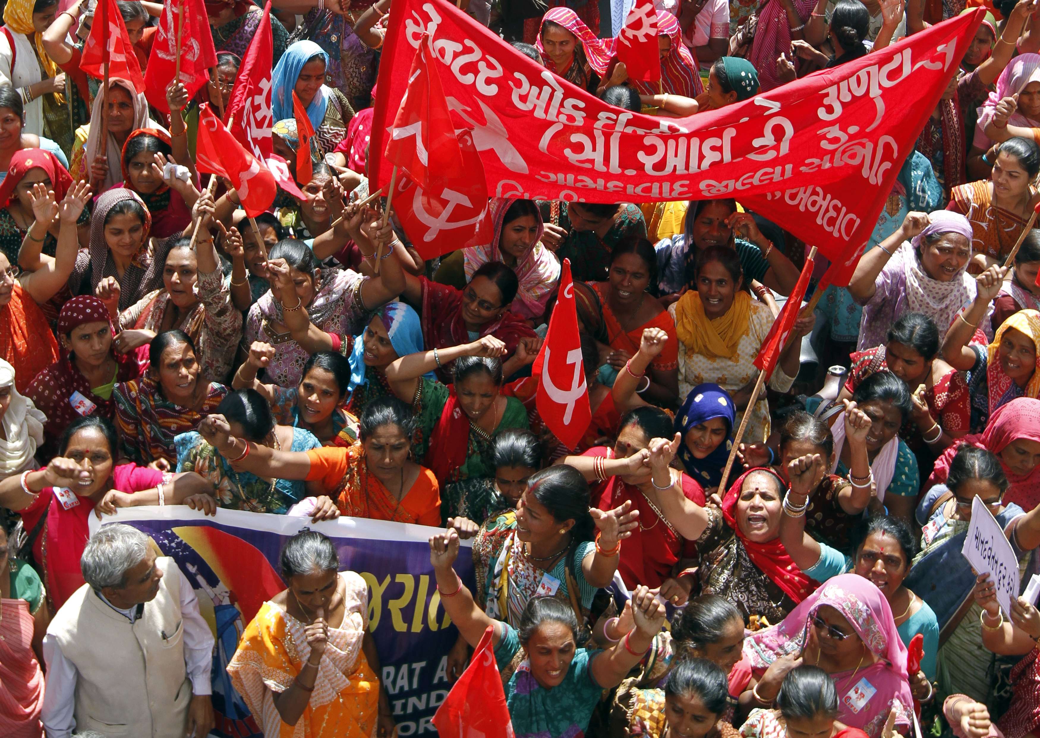 Ινδία: Εκατομμύρια διαδηλωτές ζητούν καθιέρωση κατώτατου μισθού