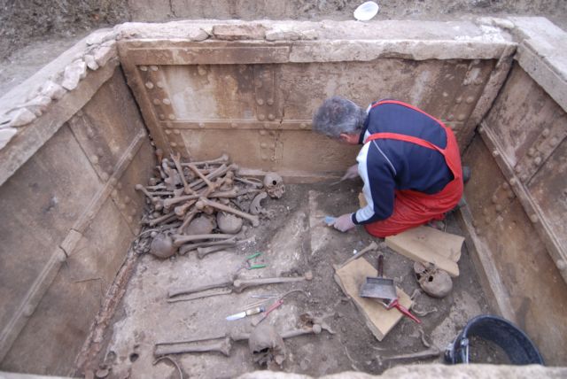 Παλαιοχριστιανικός τάφος είχε κτισθεί με τμήματα του ανακτόρου των Αιγών