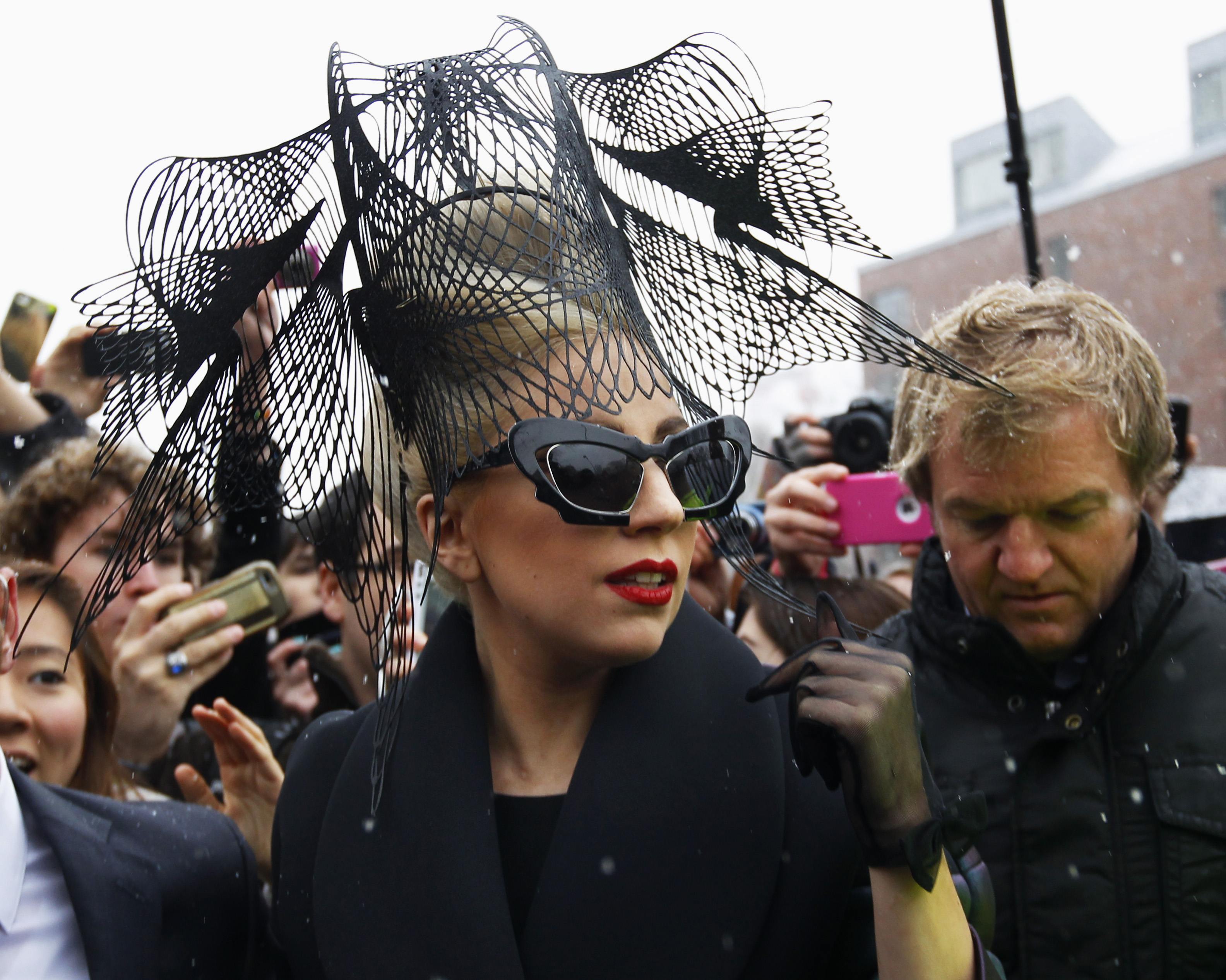 Lady Gaga: δίνει συμβουλές κατά του bullying