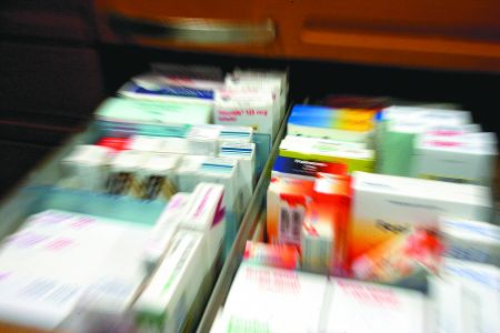 Χατζηδάκης: Τι ισχύει σε άλλες χώρες για τα μη συνταγογραφούμενα