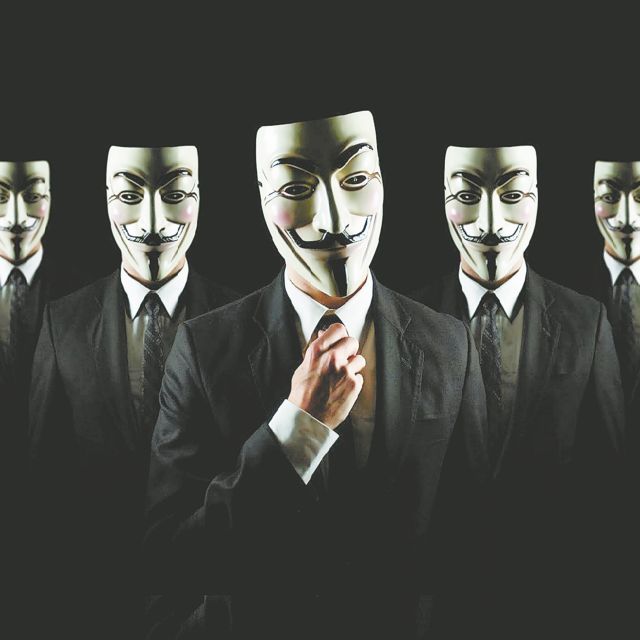 Κίνα: Μπαράζ επιθέσεων σε επίσημα sites από τους Anonymous | tovima.gr