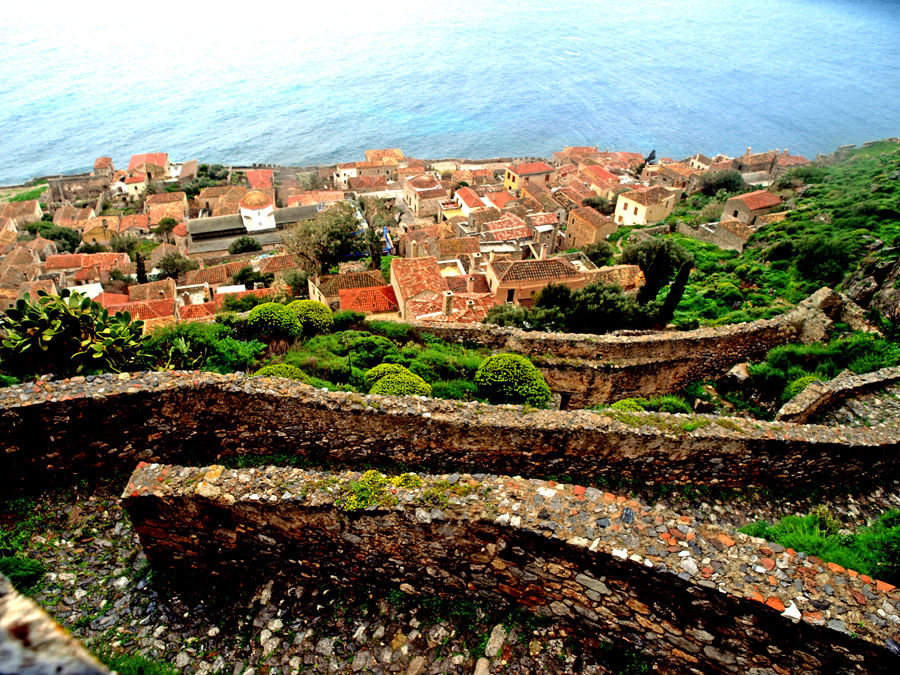 Μια κούπα Μονεμβασιά