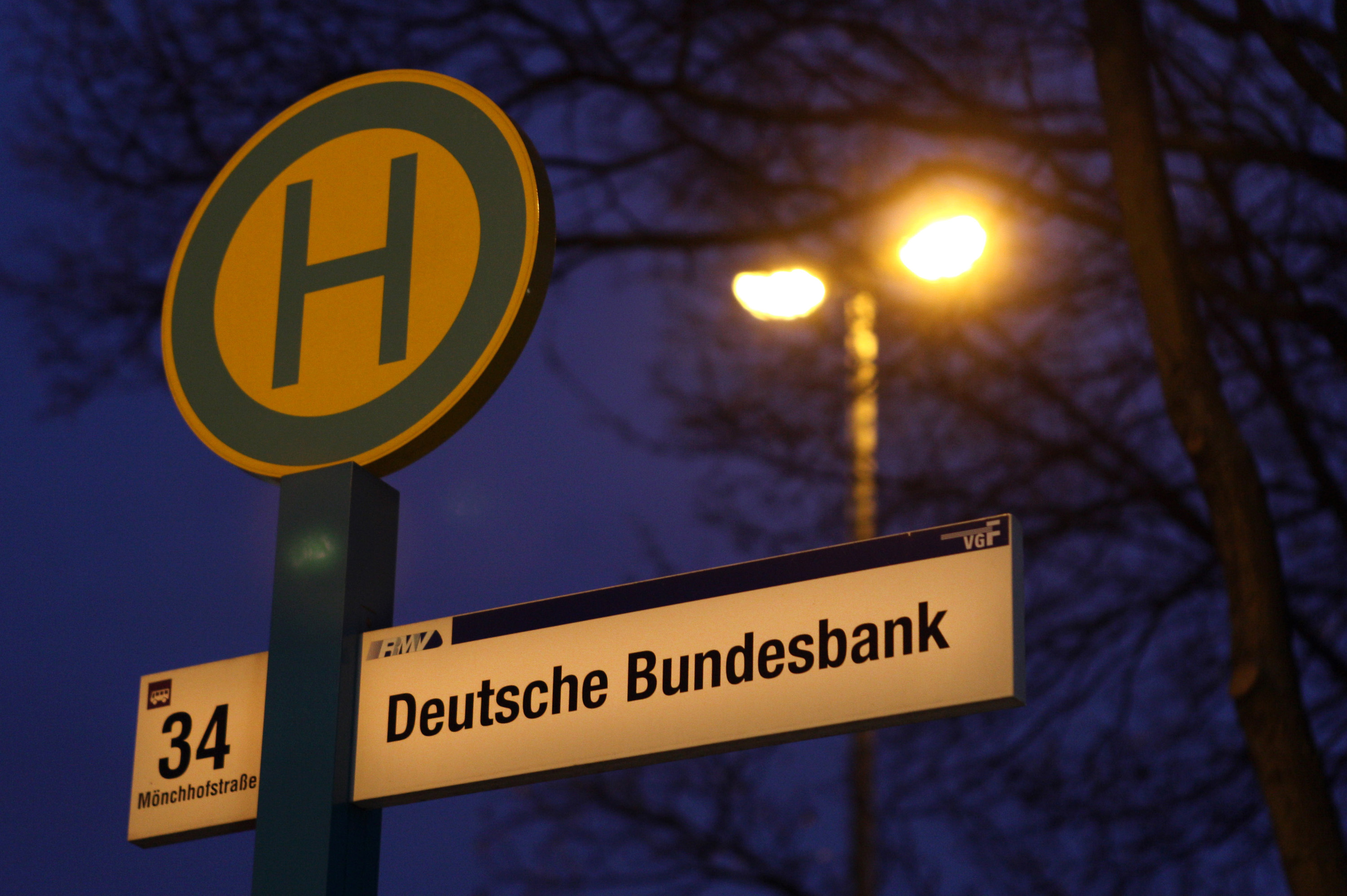 Bundesbank: Καμία σανίδα σωτηρίας για την Ελλάδα χωρίς το μνημόνιο