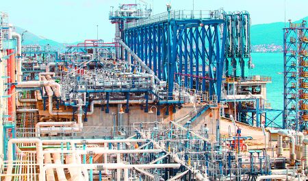 Πρόσβαση σε φθηνό φυσικό αέριο θα έχουν μικρές βιομηχανίες