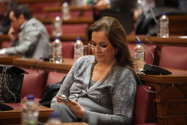 Ντόρα: Ούτε ένα τηλεφώνημα