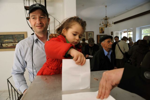 Samaras & Venizelos agree to change European election voting method