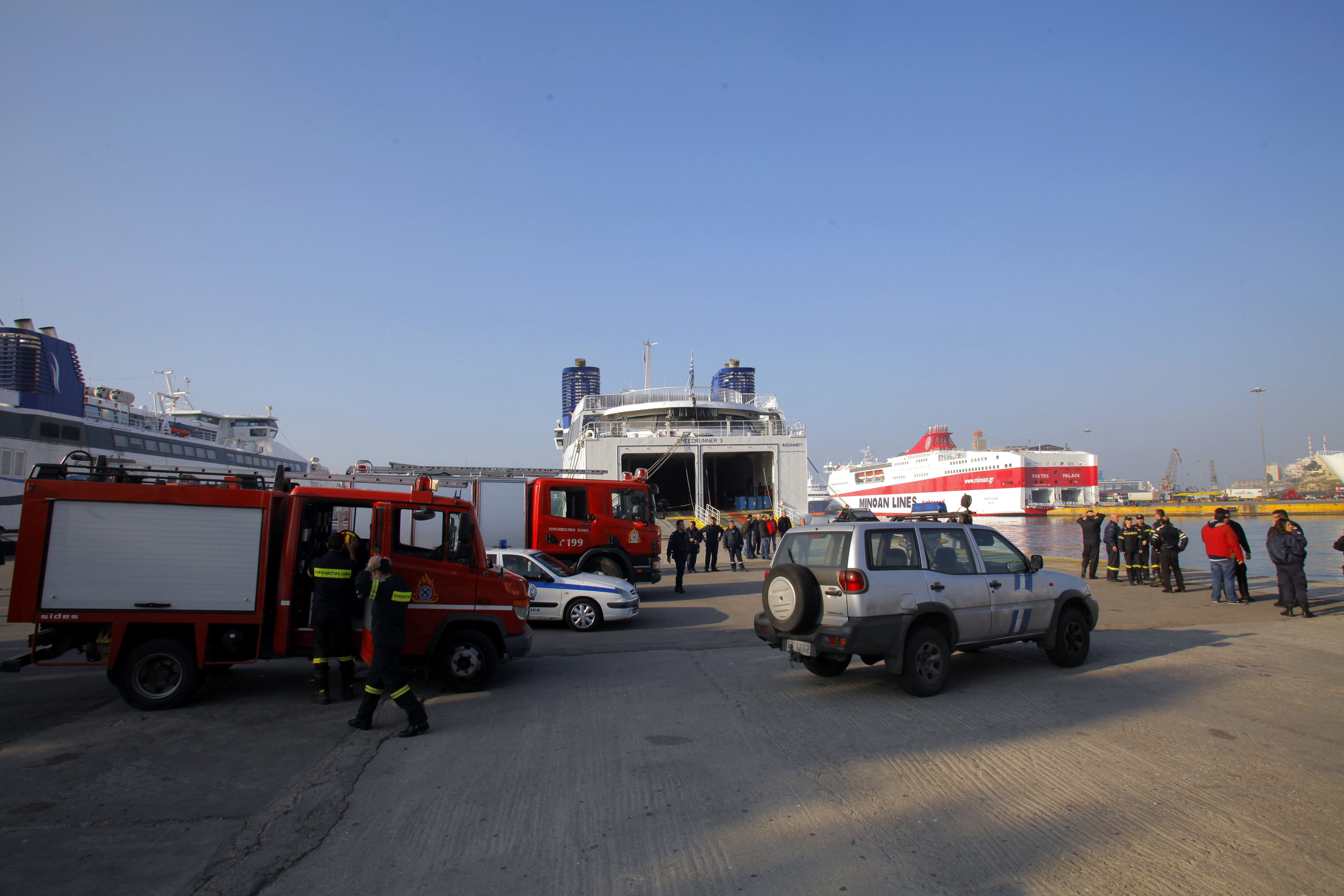 ΙΧ έπεσε στο λιμάνι του Πειραιά – νεκρός ο οδηγός