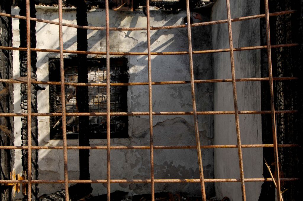 Υπουργείο Περιβάλλοντος: Αναζητείται λύση για τα εγκαταλελειμμένα κτίρια