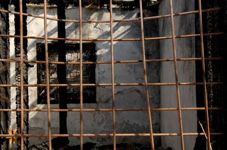 Υπουργείο Περιβάλλοντος: Αναζητείται λύση για τα εγκαταλελειμμένα κτίρια