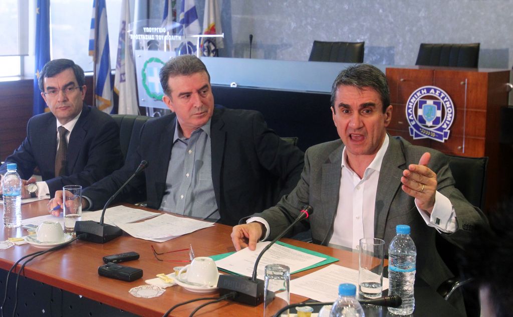 Λοβέρδος – Χρυσοχοΐδης: Υποχρεωτικό πιστοποιητικό υγείας για μετανάστες