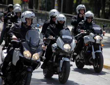 Παρεμβολή αγνώστου με υβρεολόγιο στις συχνότητες της ΕΛ.ΑΣ.